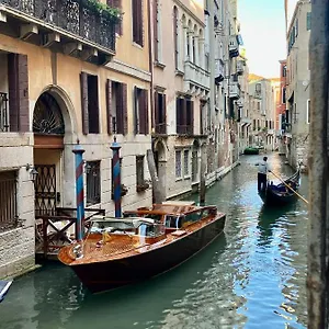 Becher 3*, Venedig Italien